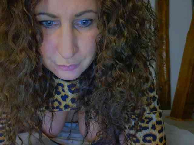 Cyrtlysue666666 webcam