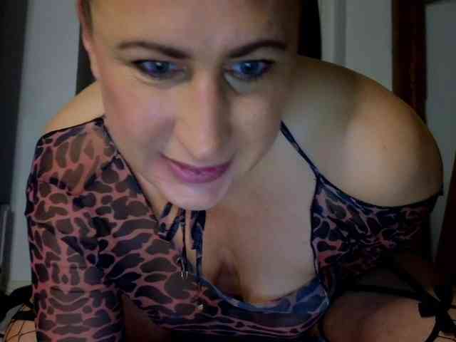 Cyrtlysue666666 webcam