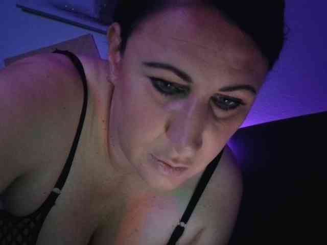 Cyrtlysue666666 webcam