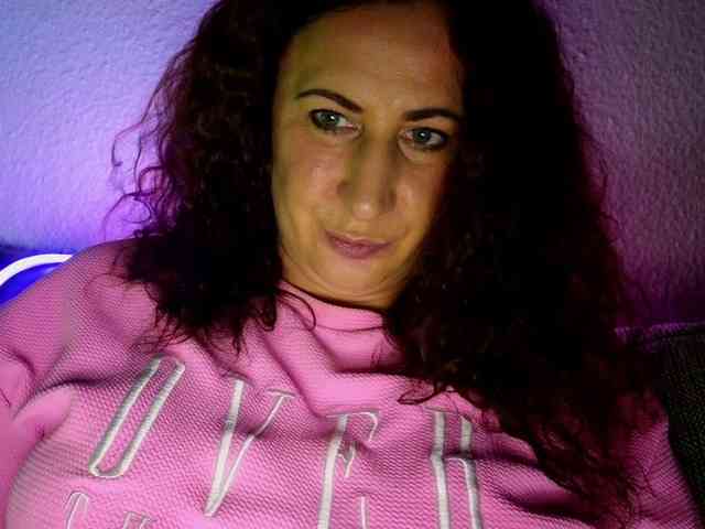 Cyrtlysue666666 webcam