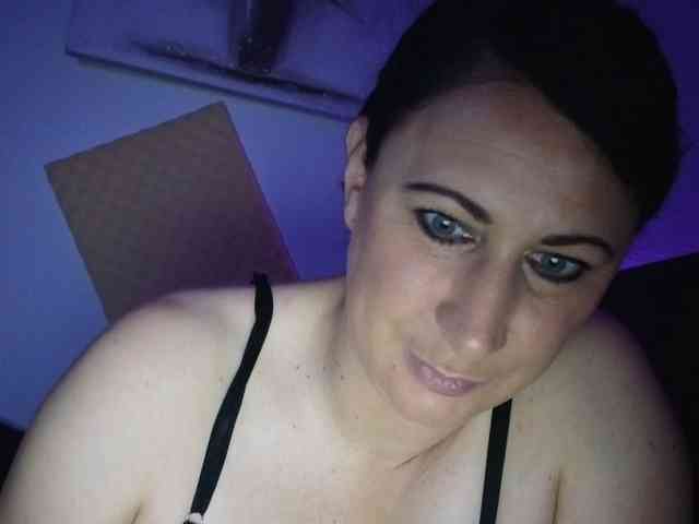Cyrtlysue666666 webcam