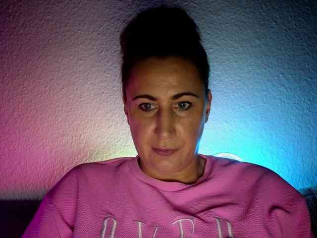 Cyrtlysue666666 webcam