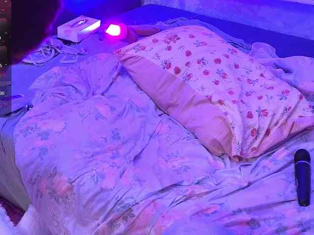 Lilith-Hustle webcam