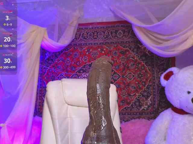 Lilith-Hustle webcam