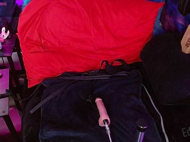 Daddysprincess90699's BongaCams show and profile