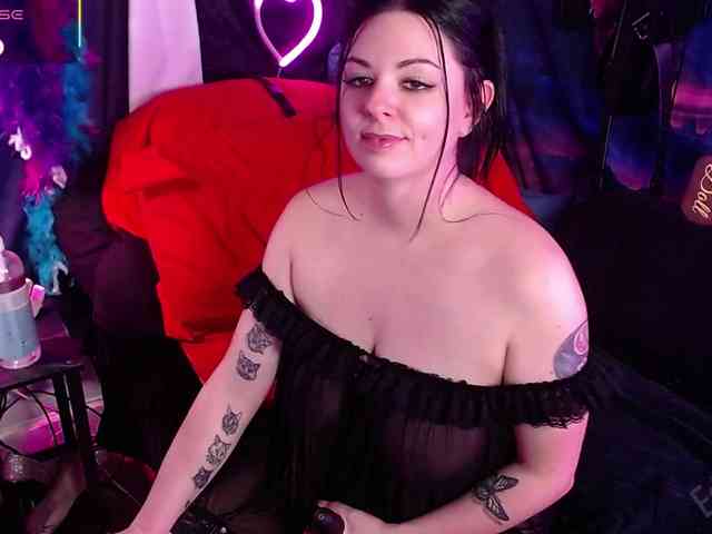 The-Edge-Doll webcam