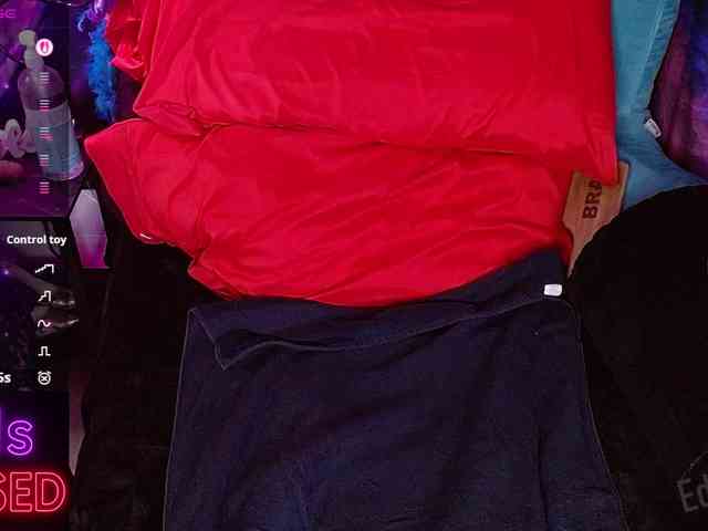 The-Edge-Doll webcam