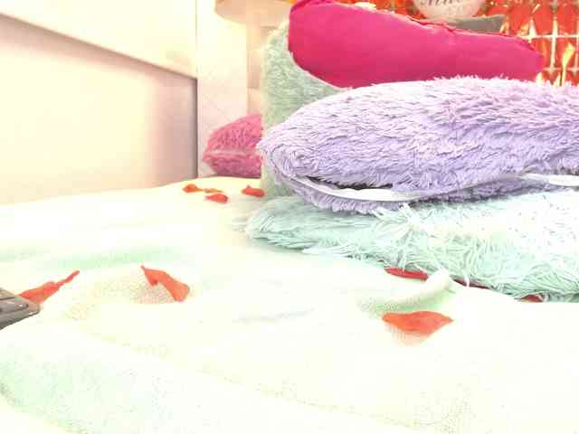 minene-mikami webcam