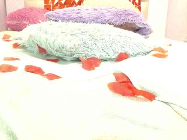 minene-mikami webcam