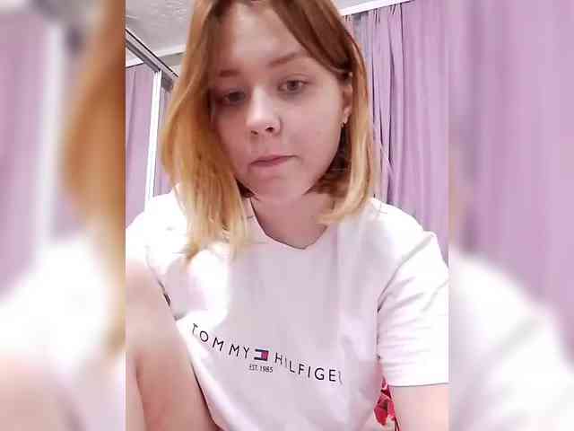 Amaliaa webcam