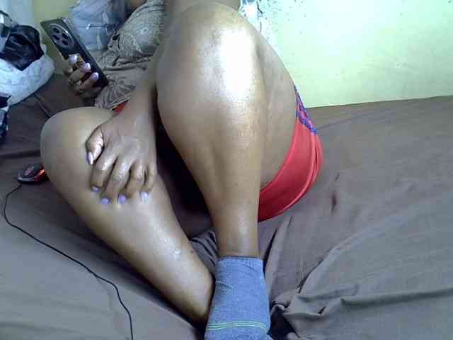 Sexxymamitaa1 webcam