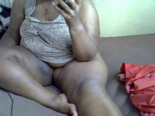 Sexxymamitaa1 webcam