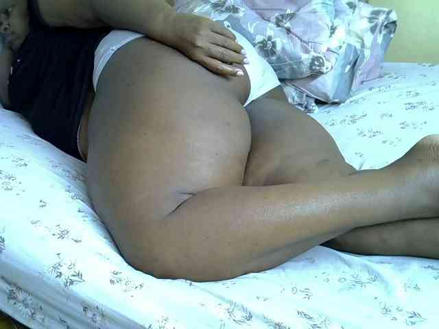 Sexxymamitaa1 webcam