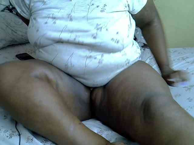 Sexxymamitaa1 webcam