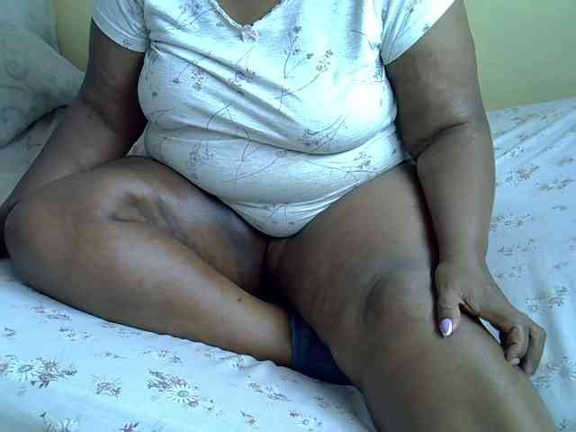 Sexxymamitaa1 webcam