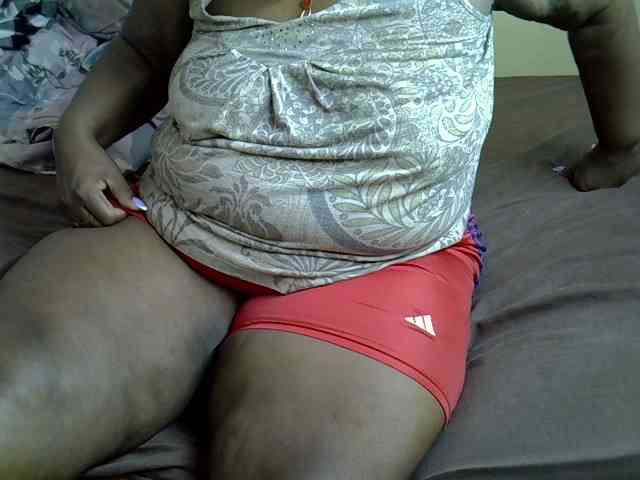 Sexxymamitaa1 webcam