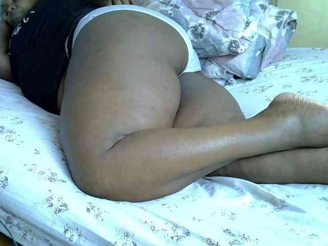 Sexxymamitaa1 webcam