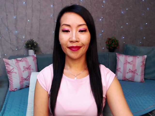 Sarahsexygirl's BongaCams show and profile