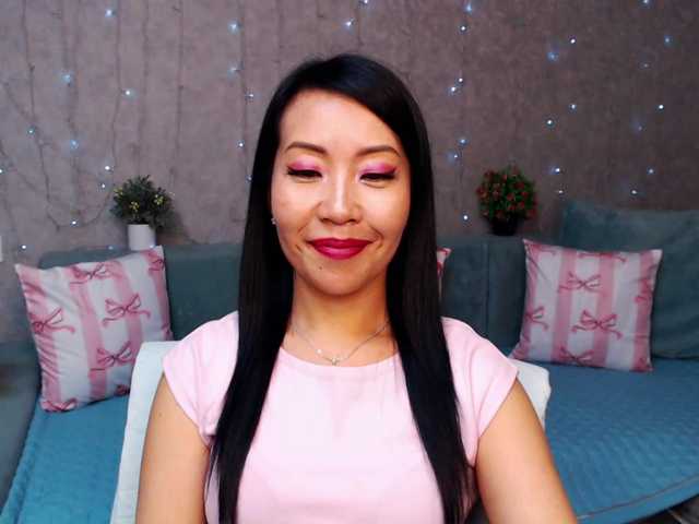 Sarahsexygirl's BongaCams show and profile