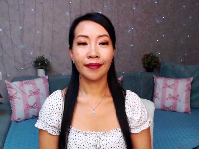 Sarahsexygirl's BongaCams show and profile
