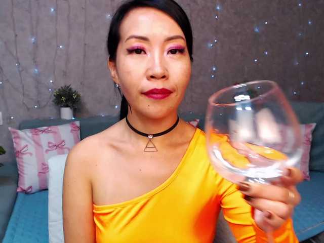 Sarahsexygirl's BongaCams show and profile