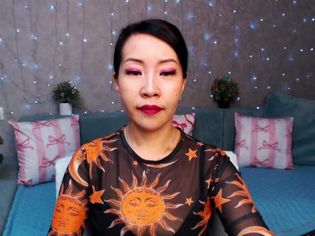 Sarahsexygirl's BongaCams show and profile