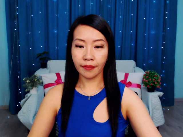 Discover naked model Sarahsexygirl Sarahsexygirl from BongaCams