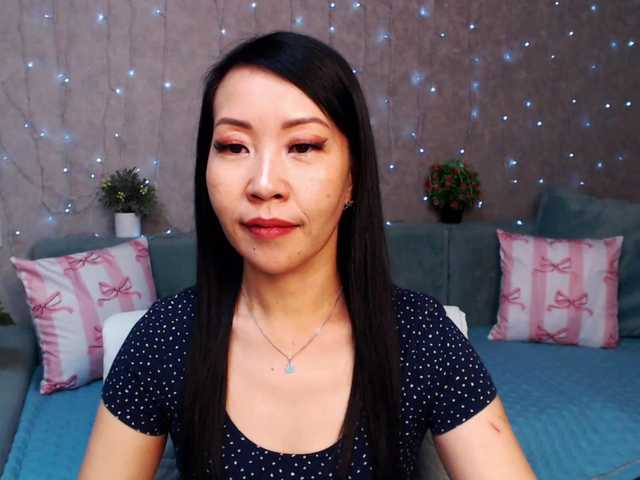 Sarahsexygirl's BongaCams show and profile