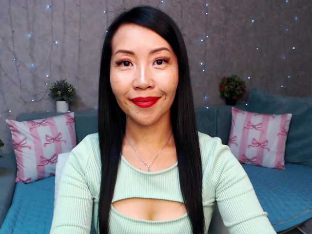 Sarahsexygirl's BongaCams show and profile