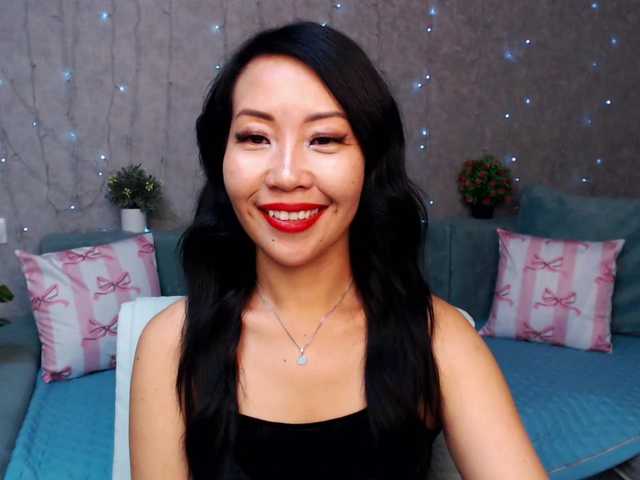 Sarahsexygirl's BongaCams show and profile