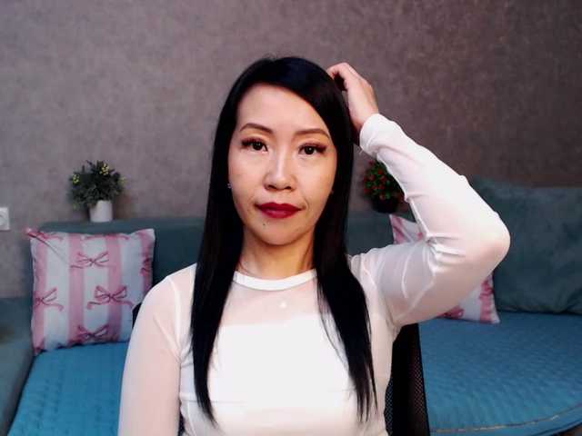 Sarahsexygirl's BongaCams show and profile