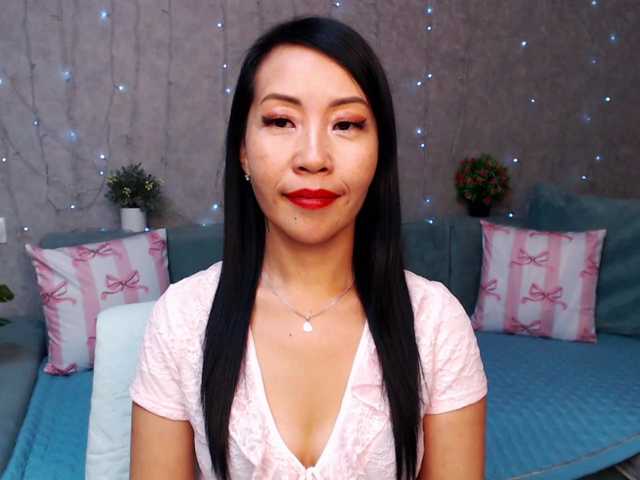 Sarahsexygirl's BongaCams show and profile