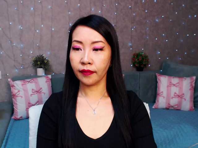 Sarahsexygirl's BongaCams show and profile