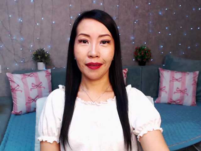 Sarahsexygirl's BongaCams show and profile