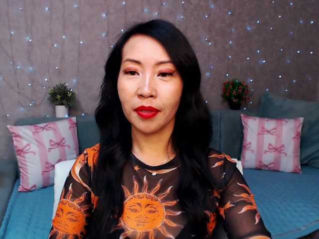 Sarahsexygirl live cam profile