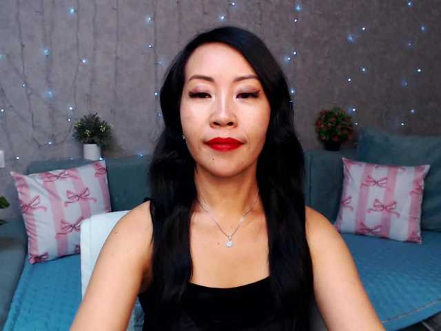 Sarahsexygirl's BongaCams show and profile