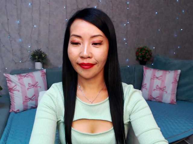 Sarahsexygirl's BongaCams show and profile