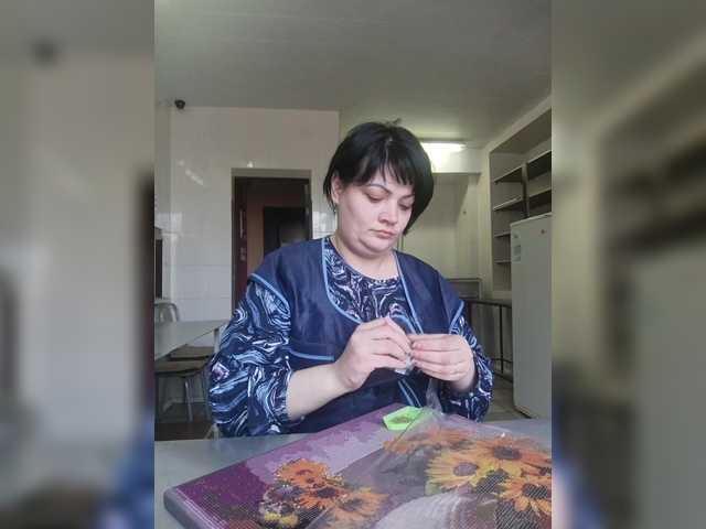 Ailin2's BongaCams show and profile