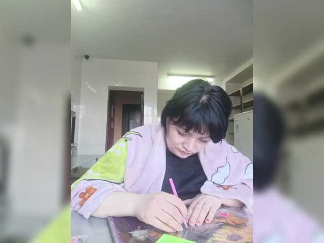 Ailin2's BongaCams show and profile