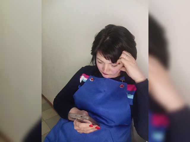 Ailin2's BongaCams show and profile