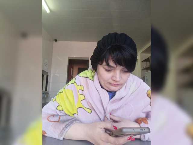 Ailin2's BongaCams show and profile