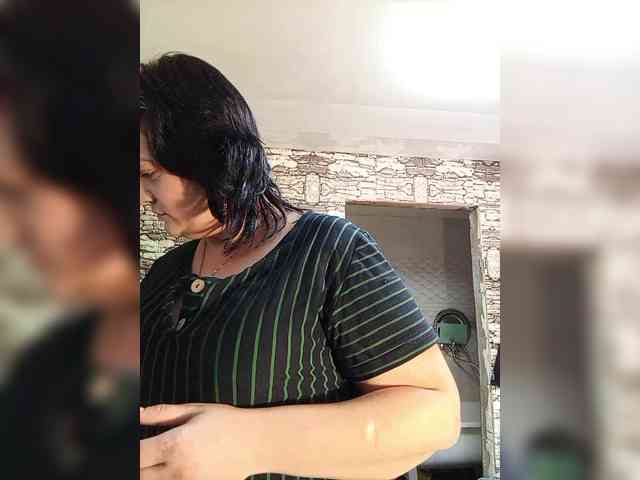 Ailin2 Live Webcam on BongaCams