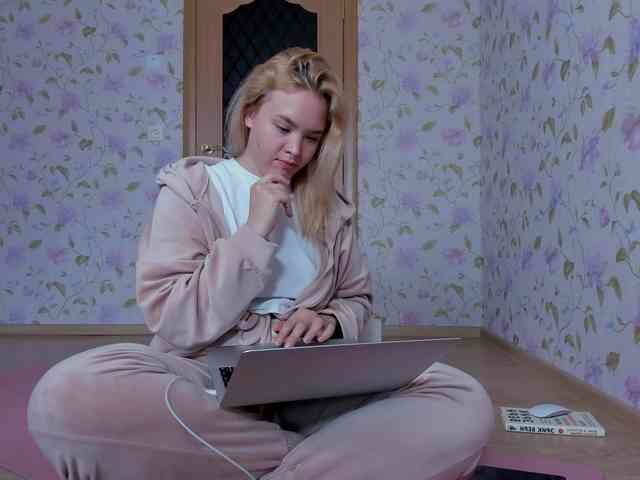 EvaRose webcam