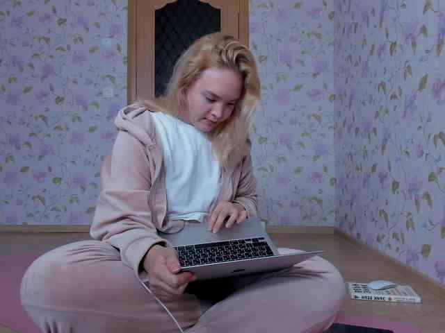 EvaRose webcam