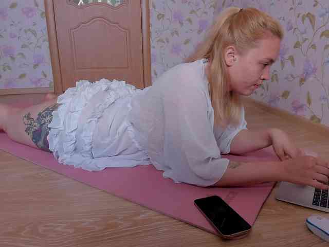 EvaRose webcam