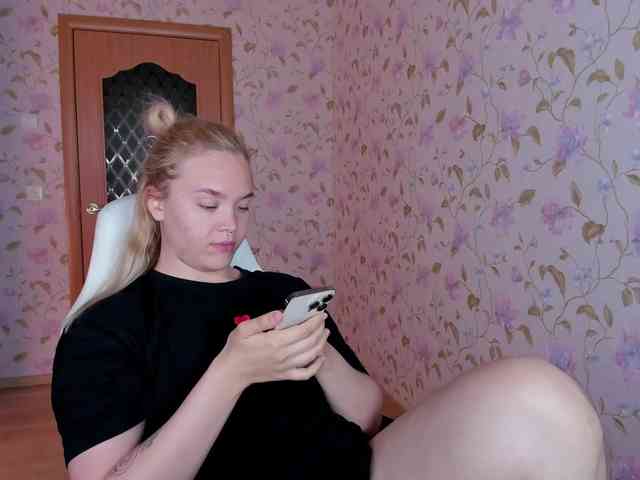 EvaRose webcam