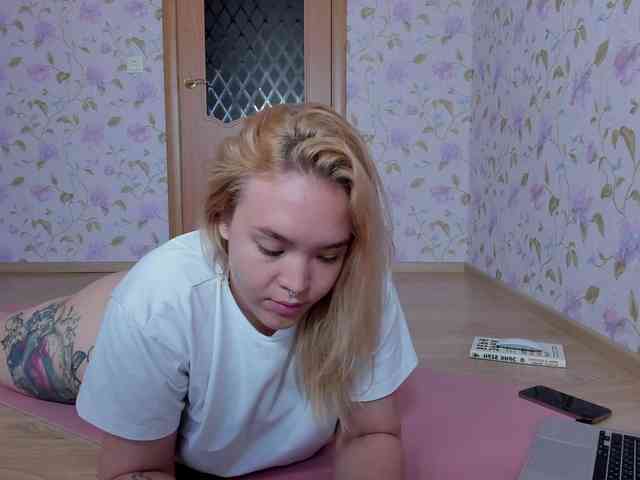 EvaRose webcam
