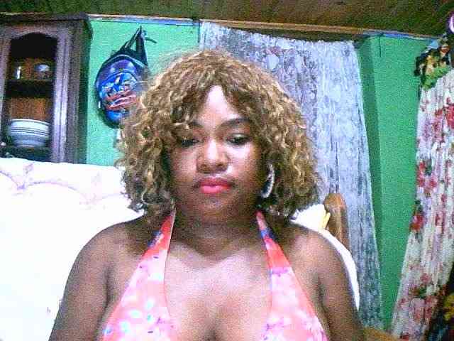 Pascalinnah Live Webcam on BongaCams