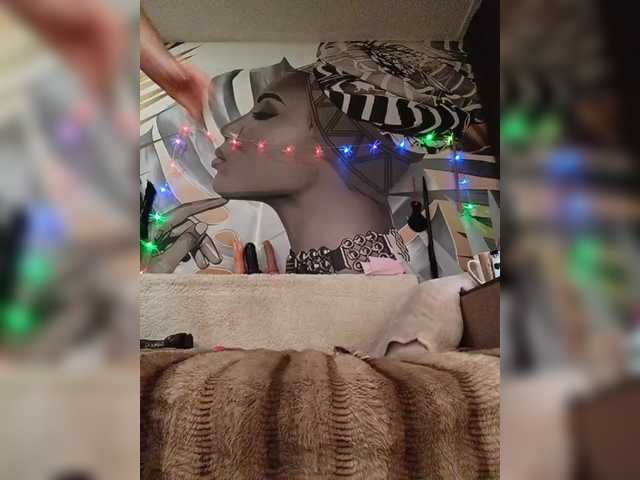 DianaAhTender's BongaCams show and profile