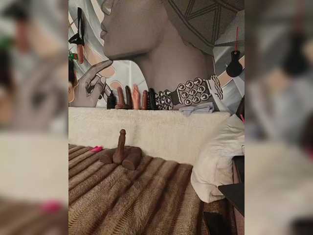 DianaAhTender webcam